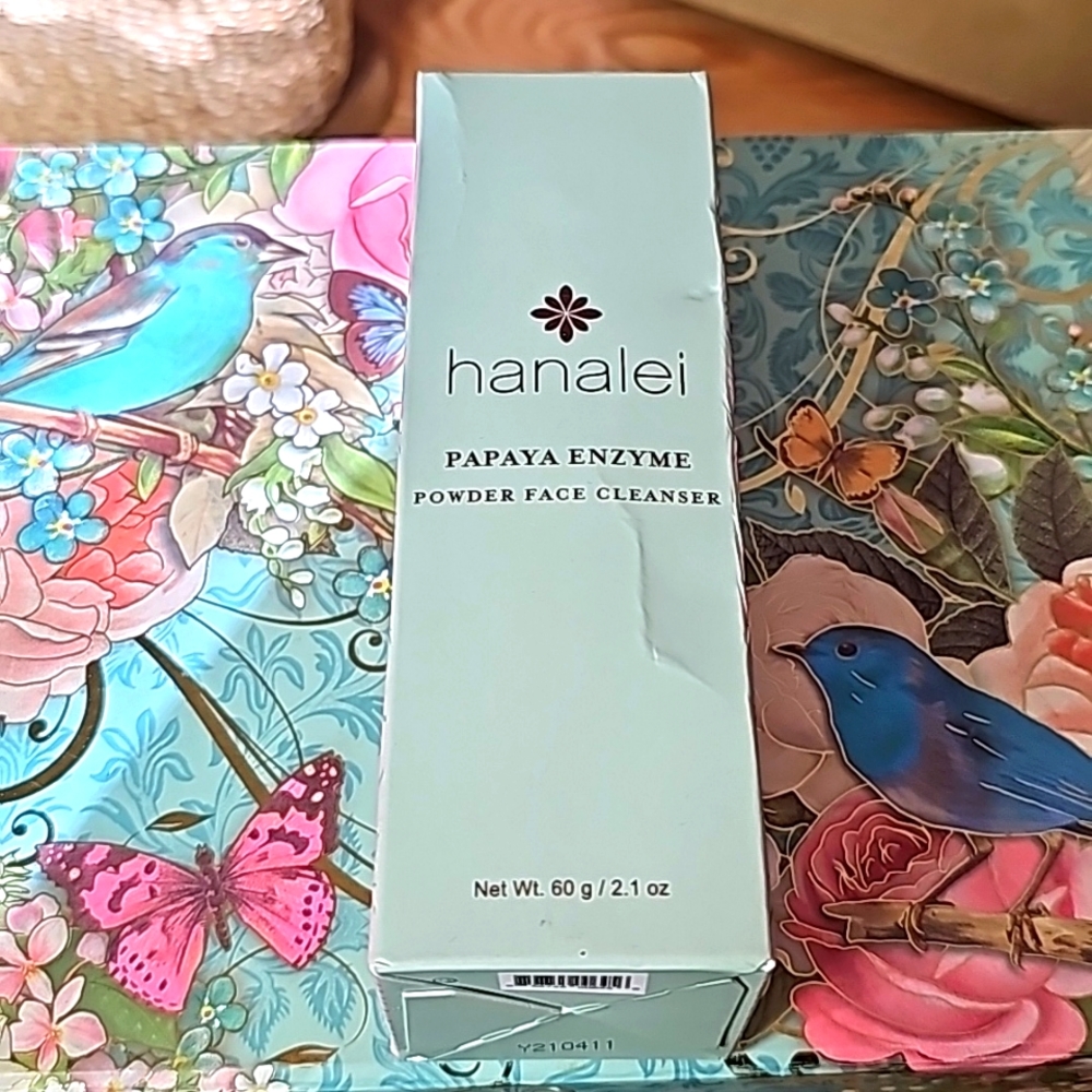 Hanalei Face Cleanser
